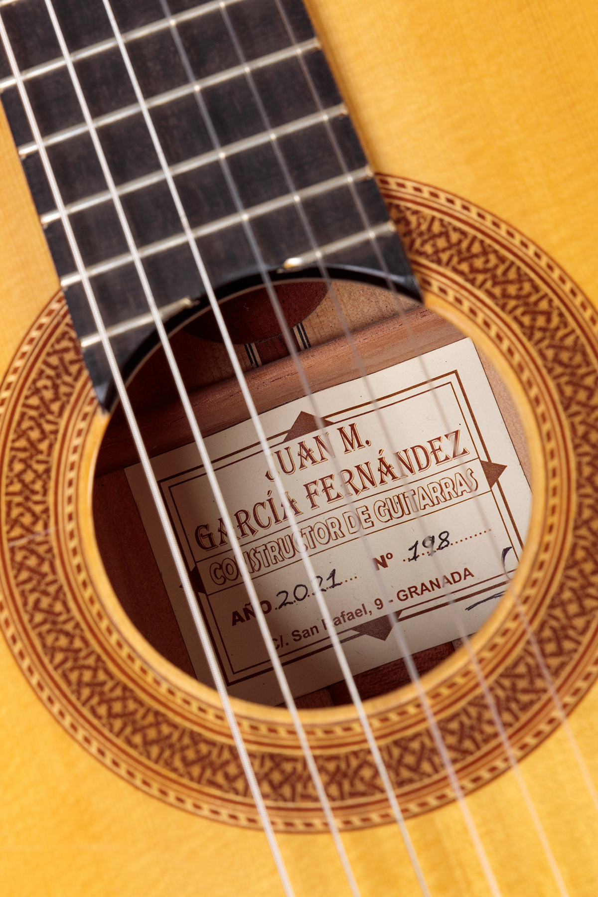 Juan Manuel Garcia Flamenca Blanca 2121